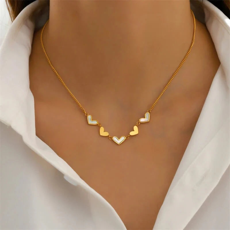 LANESRA HEART CHARMS NECKLACE